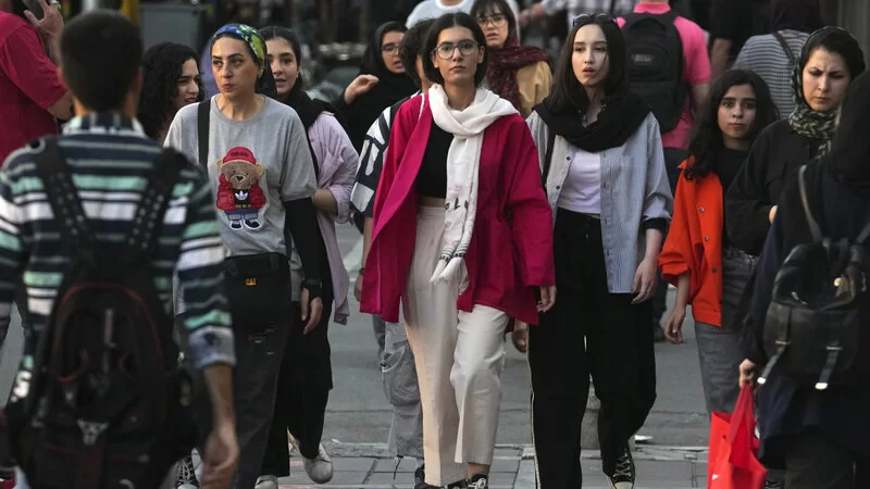 İrandan köç başladı - Soydaşlarımız Tehranı tərk edir